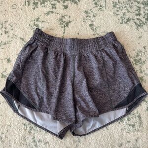 Lululemon Hotty Hot Shorts - 4in